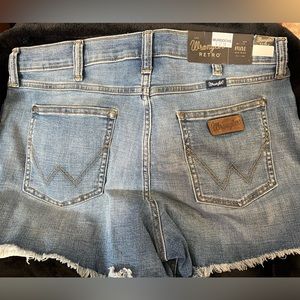 Wrangler Retro Jean Shorts Women’s